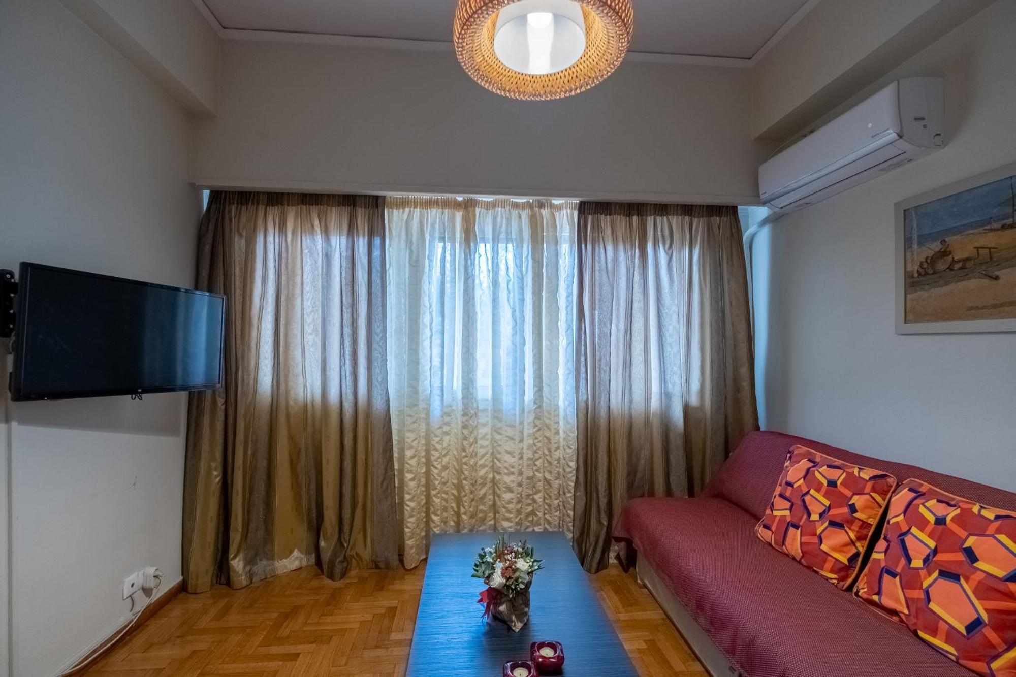 Oro's Stylish Kolonaki Flat Next To Metro & Museums *